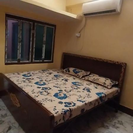 Aadi Shakti Bhawan Hotell Ayodhya Eksteriør bilde