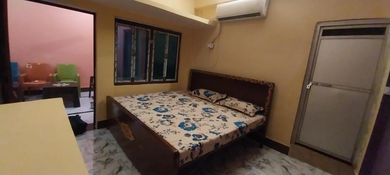 Aadi Shakti Bhawan Hotell Ayodhya Eksteriør bilde