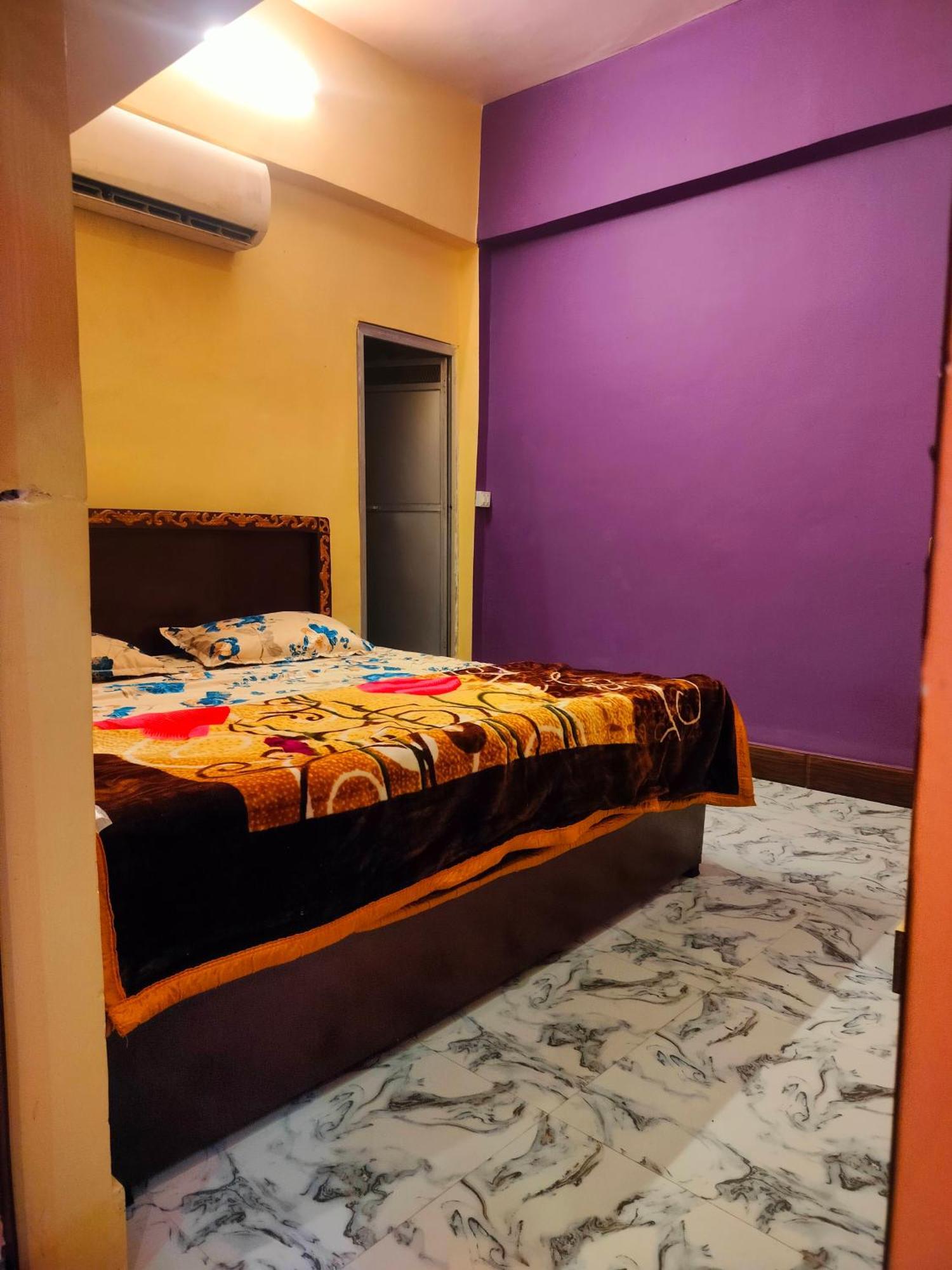 Aadi Shakti Bhawan Hotell Ayodhya Eksteriør bilde